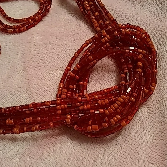 Necklace and earrings Set - Picture 2 of 3